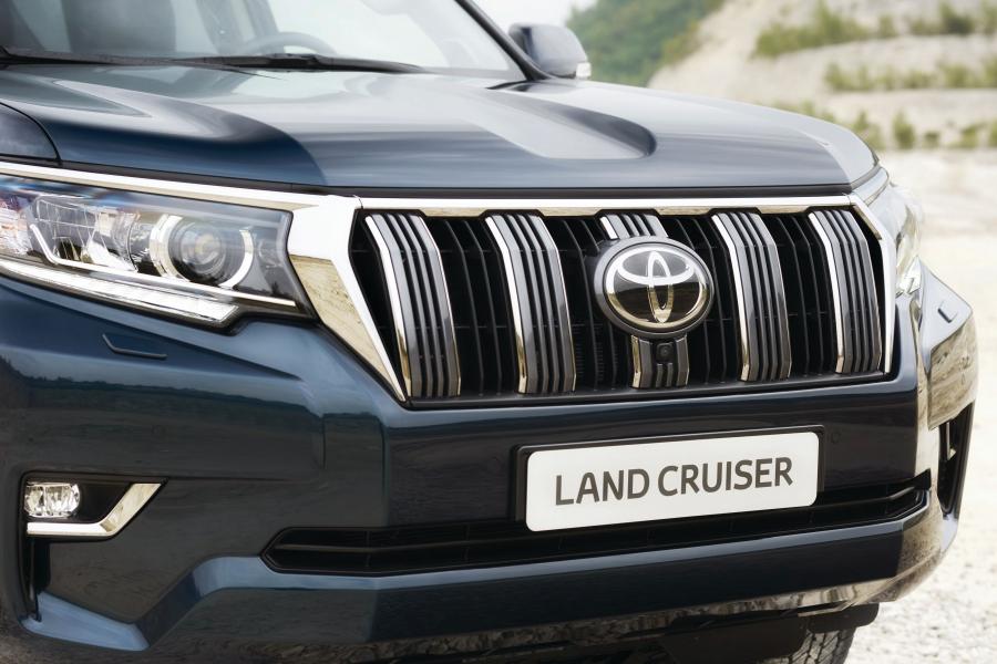 Детали экстерьера Toyota Land Cruiser Prado (150) 2017 года  (EU) (фото 3 из 50)
